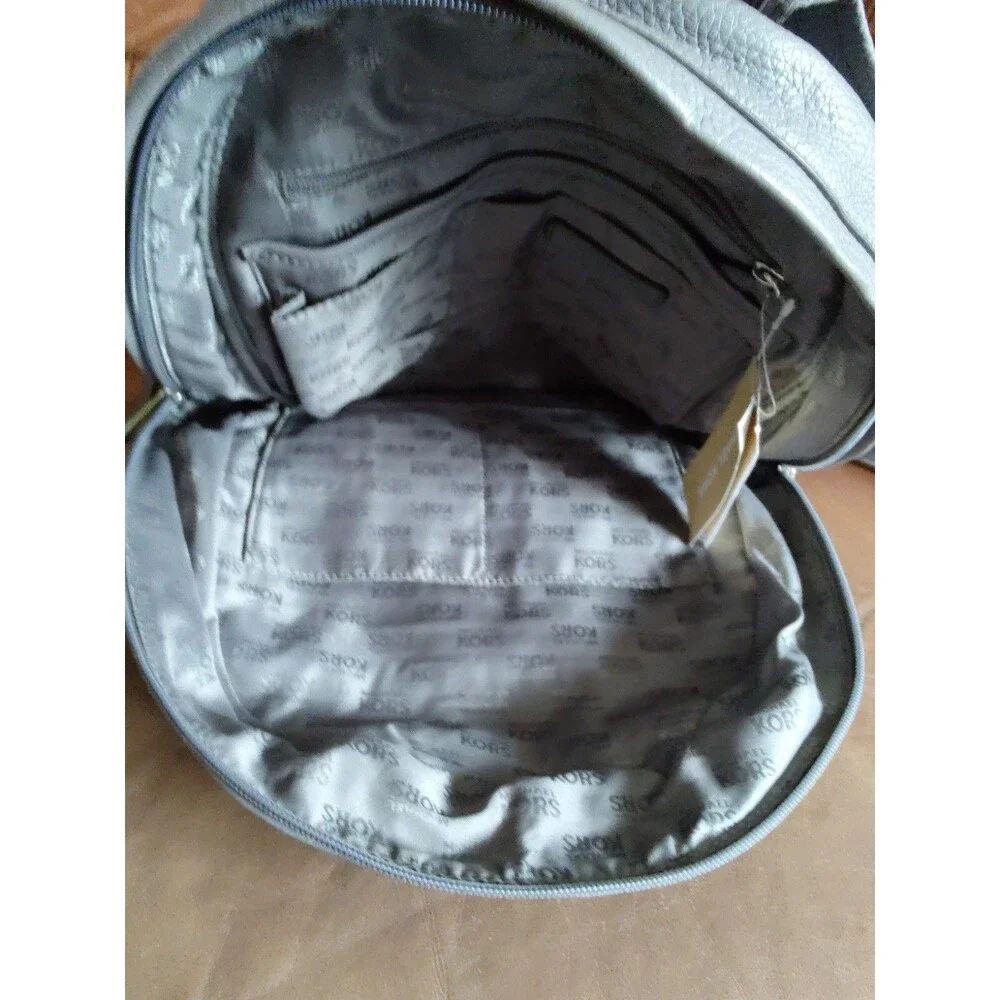 New with tags Women's Rare Michael Kors Leather Gray Backpack Limited Edition